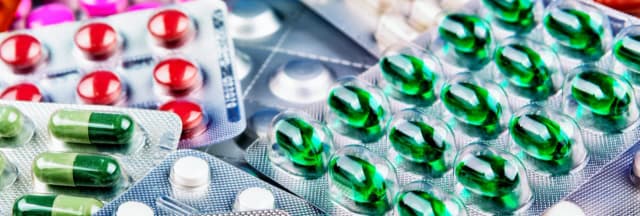 Jakie leki po szczepieniu na COVID? Bezpieczne opcje na objawy Jakie leki po szczepieniu na COVID? Bezpieczne opcje na objawy