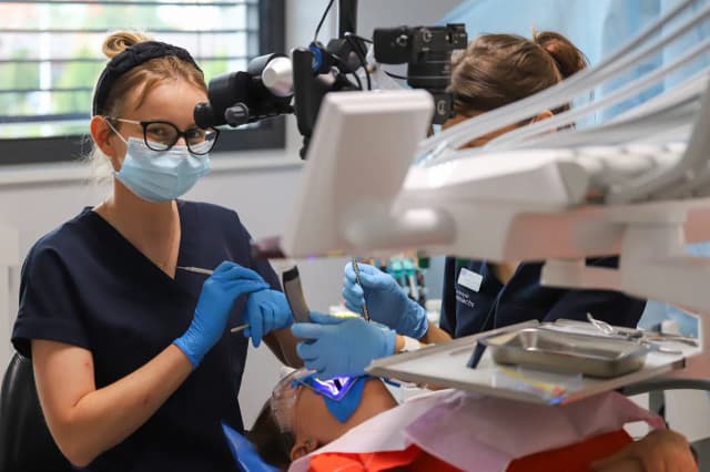 Ile czasu po dentyście nie można jeść? Ważne informacje dla zdrowia Ile czasu po dentyście nie można jeść? Ważne informacje dla zdrowia