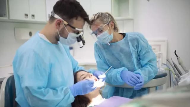 Czy w ciąży można chodzić do dentysty? Bezpieczne porady i zasady Czy w ciąży można chodzić do dentysty? Bezpieczne porady i zasady