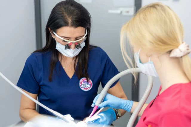 Czy dentysta boli? Poznaj skuteczne metody znieczulenia bez bólu Czy dentysta boli? Poznaj skuteczne metody znieczulenia bez bólu