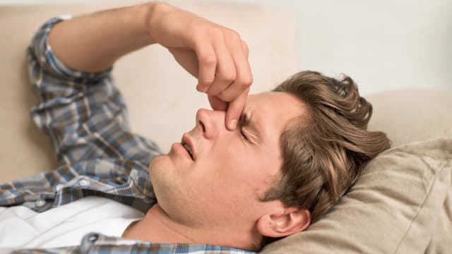 Najlepsze leki na zatoki czołowe, które przynoszą ulgę w bólu Najlepsze leki na zatoki czołowe, które przynoszą ulgę w bólu